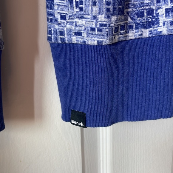 Bench Sweater Hoodie (2010 vintage) - Picture 6 of 11